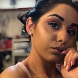 Meet your Posher, Sophia